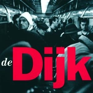 VOOR DE TOVER