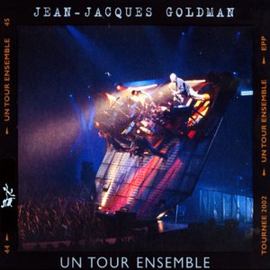 UN TOUR ENSEMBLE