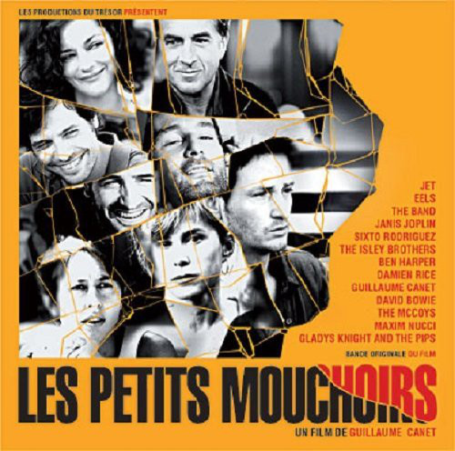 LES PETITS MOUCHOIRS