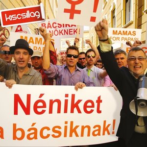 NÉNIKET A BÁCSIKNAK