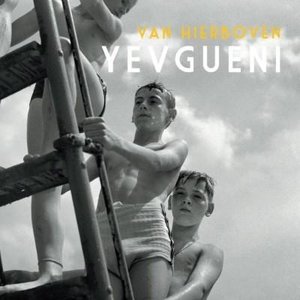 VAN HIERBOVEN